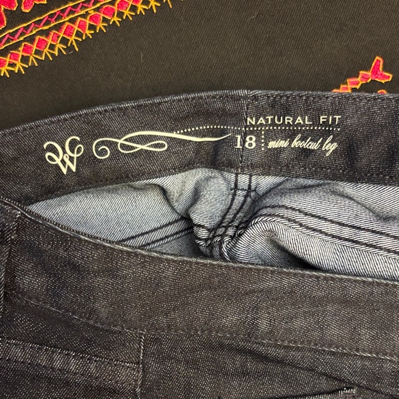 Zara Women's Dark Blue Straight Leg Jeans - Picture 3 of 4